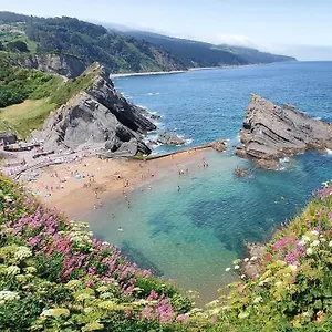 Apartamento Kala Apartamentua Parking Gratuito Cercano, Bermeo
